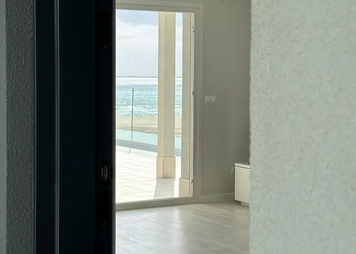 New Penthouse With Sunny Beach View