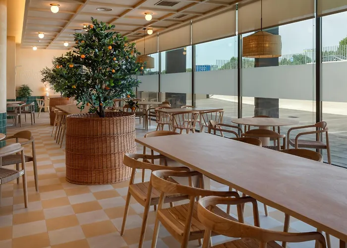 B&B HOTEL Sevilla Bormujos